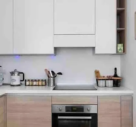 Apartment Yu's Cozy Near Citylife *