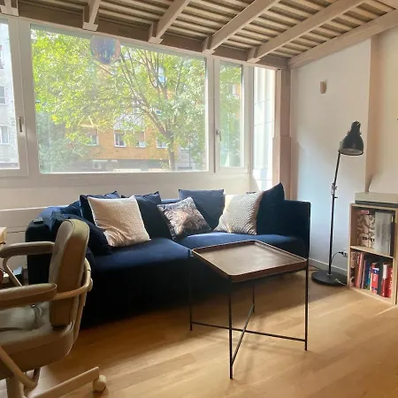 Yu's Cozy Near Citylife Apartment Milan